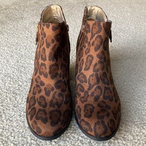 Style & Co Cheetah Ankle boots size Women’s 7